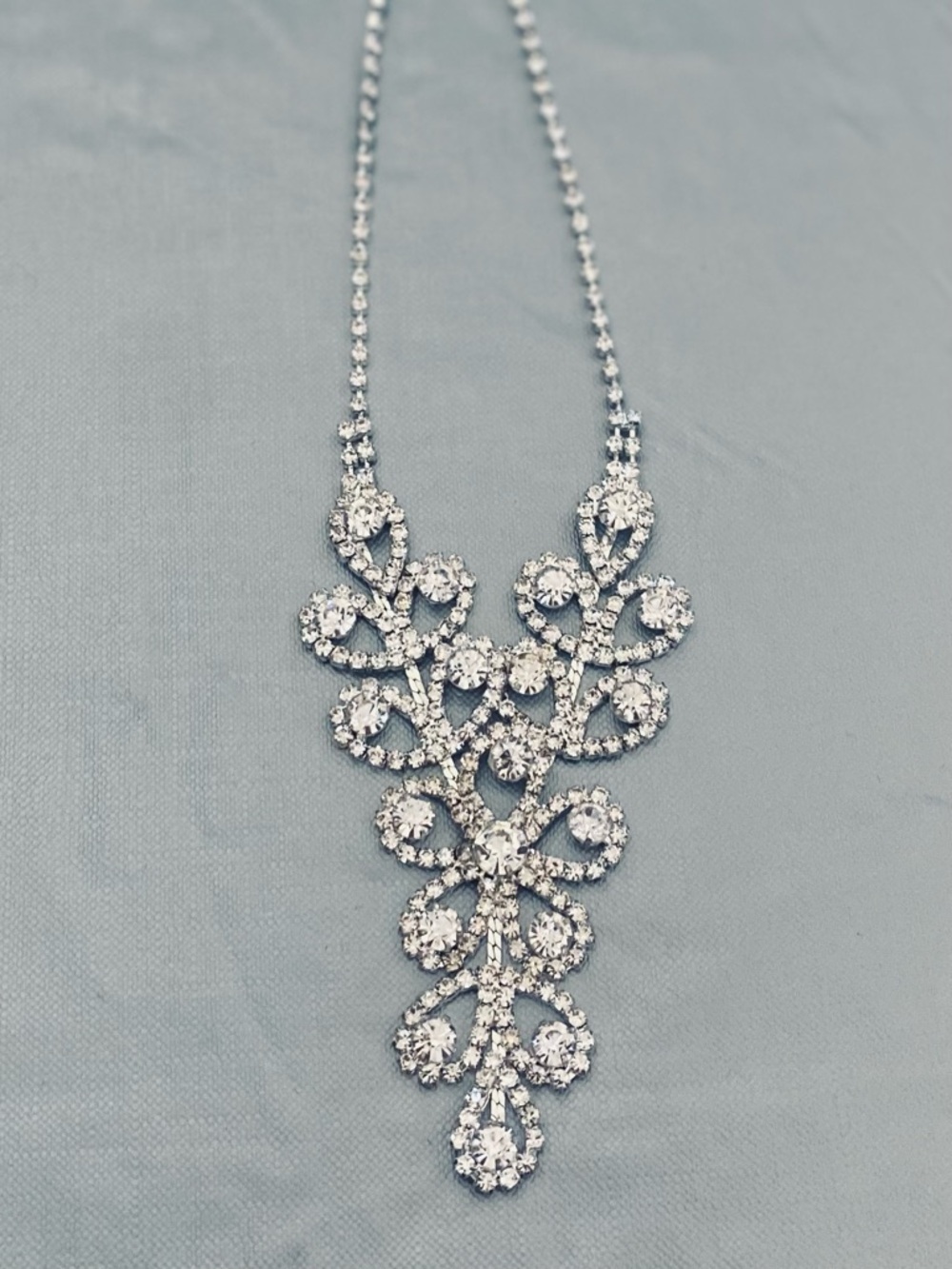 Elegant Statement Rhinestone Necklace Silver Tone Drop Design